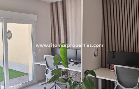 Sale - Villa - Pinoso