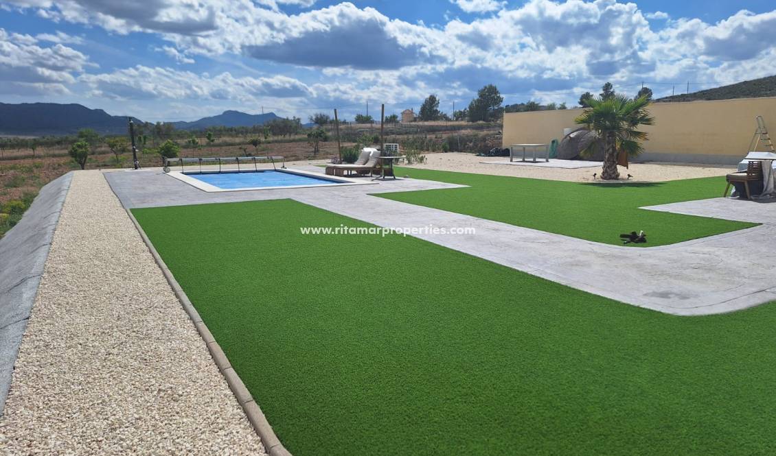 Sale - Villa - Pinoso