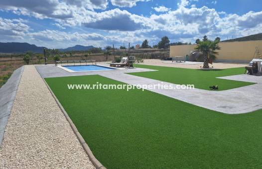 Sale - Villa - Pinoso