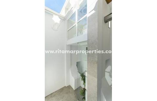  - Villa - Los Montesinos - La Herrada