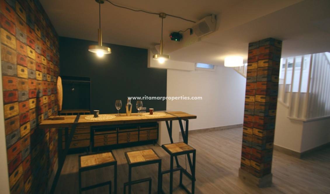  - Villa - Los Montesinos - La Herrada
