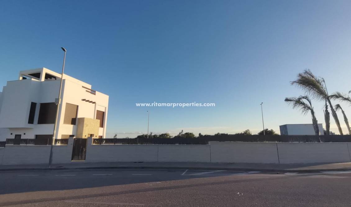  - Villa - Los Montesinos - La Herrada