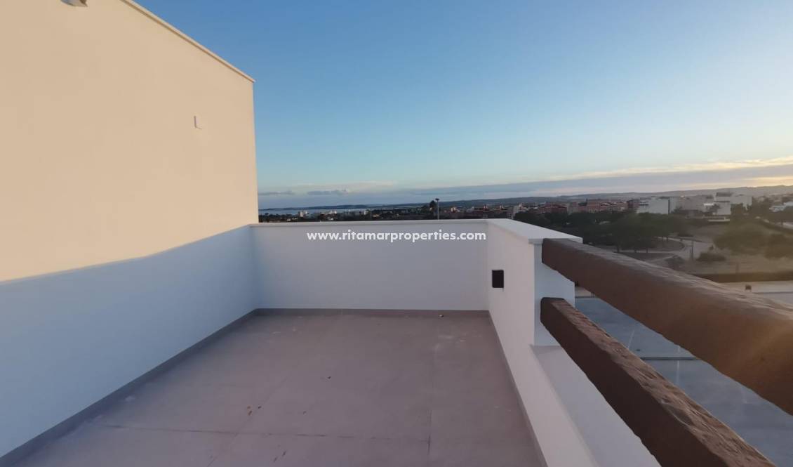  - Villa - Los Montesinos - La Herrada