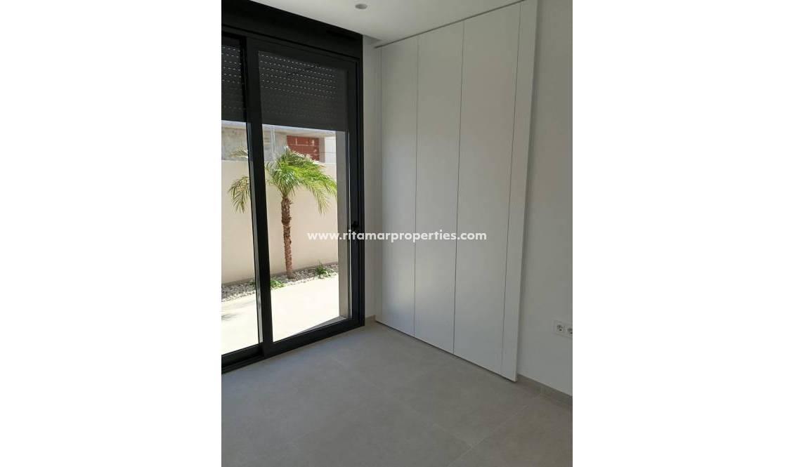 Neubau - Villa - Pilar de la Horadada - Roda Golf
