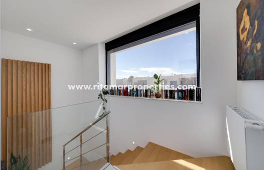 Obra Nueva - Villa - Pilar de la Horadada - Roda Golf