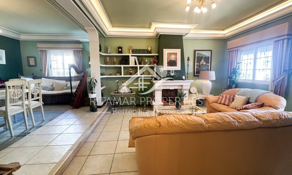 Resale - Villa - La Mata