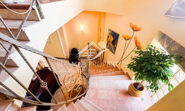 Resale - Villa - La Mata