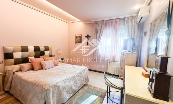 Resale - Villa - La Mata