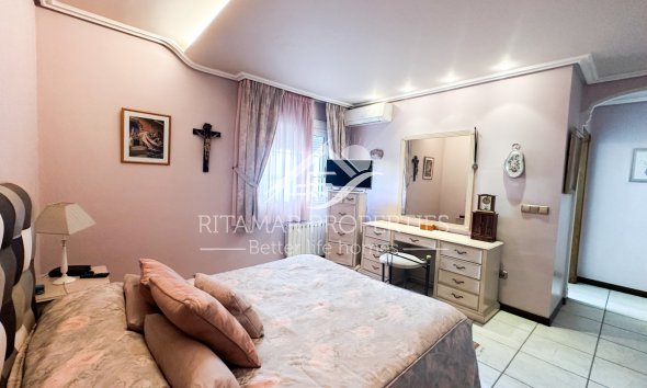Resale - Villa - La Mata