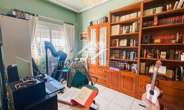 Resale - Villa - La Mata