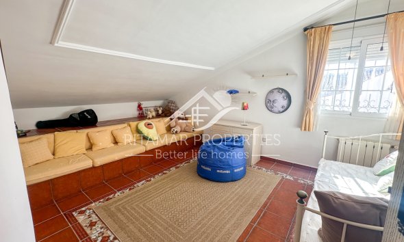 Resale - Villa - La Mata