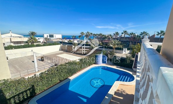 Resale - Villa - La Mata