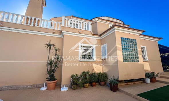 Resale - Villa - La Mata