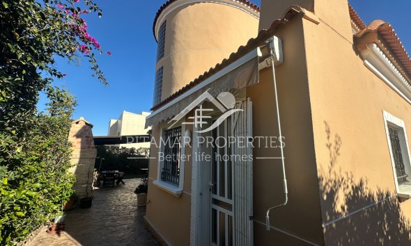 Resale - Villa - La Mata