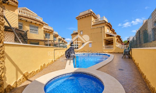 Resale - Townhouse - Guardamar del Segura - Center - El Raso