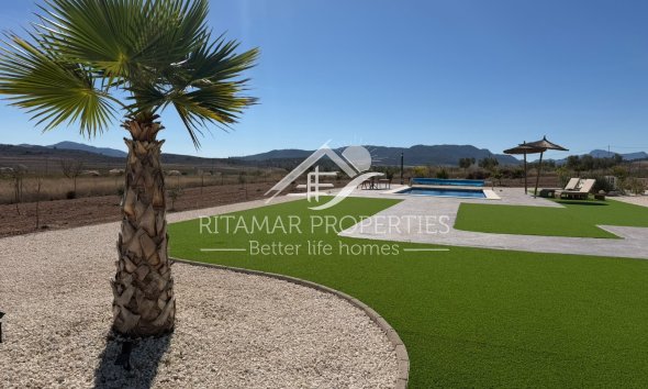Resale - Villa - Pinoso