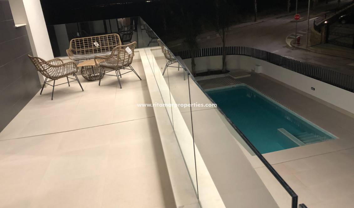 Obra Nueva - Villa - Algorfa