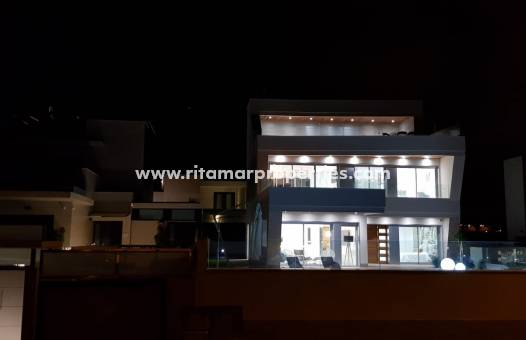 New build - Villa - Dehesa de Campoamor