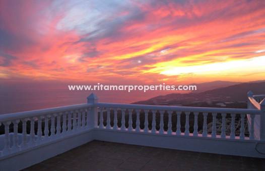 Sale - Villa - Adra