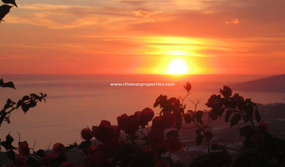 Sale - Villa - Adra